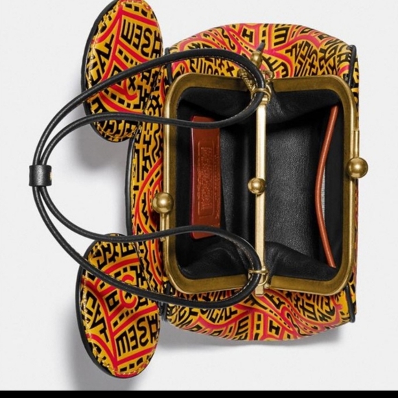 Coach Disney Mickey Mouse Keith Hearing kisslock - Picture 6 of 12